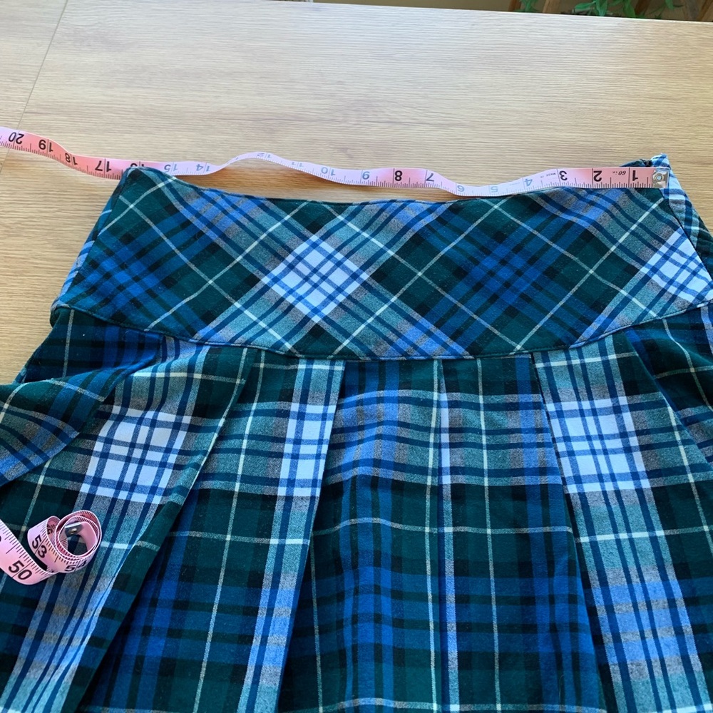 AEO Plaid Skirt - Picture 6 of 9
